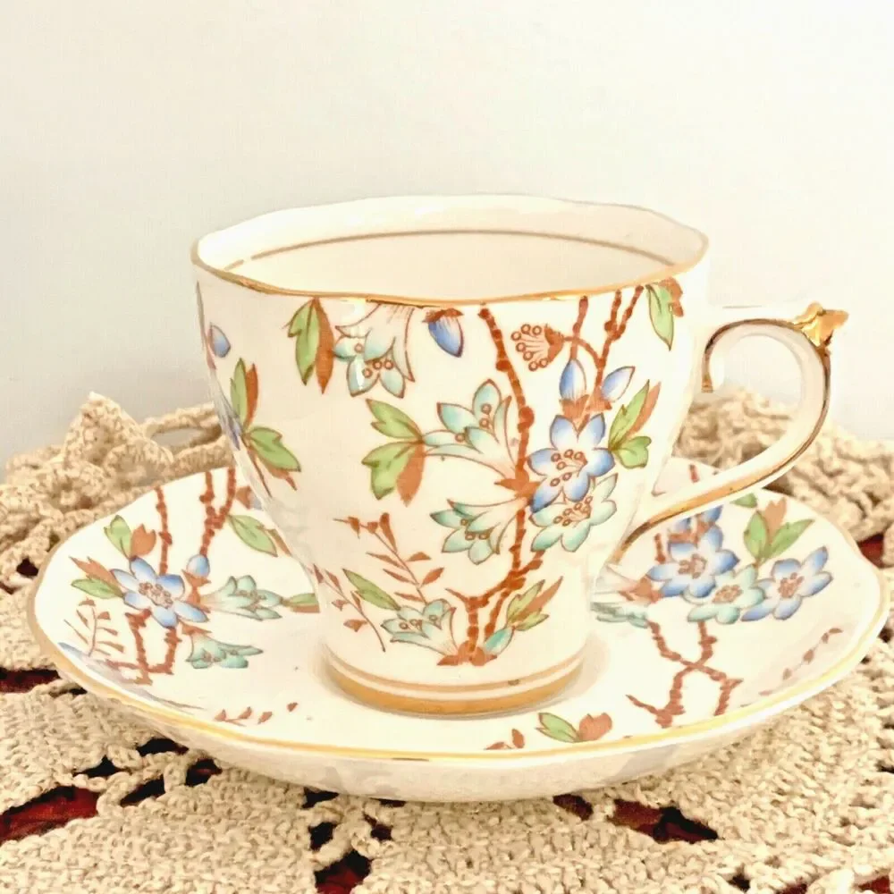 Bone China Tea Cup Saucer Duo Roslyn Picta circa 1950s Vintage England